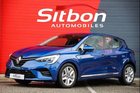 Used RENAULT CLIO Hybrid 2021 Ad 