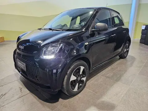 Used SMART FORFOUR Electric 2021 Ad 