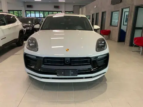 Used PORSCHE MACAN Petrol 2024 Ad 