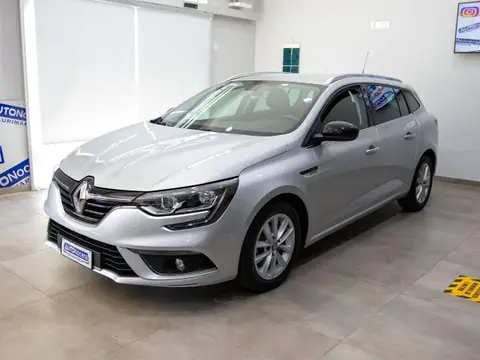 Used RENAULT MEGANE Diesel 2018 Ad 