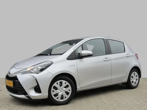 Used TOYOTA YARIS Hybrid 2017 Ad 