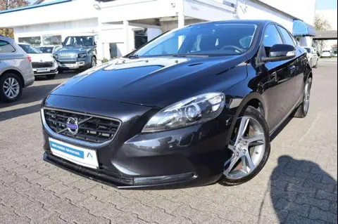 Used VOLVO V40 Diesel 2015 Ad Germany