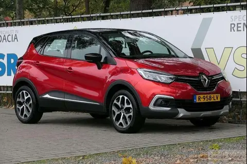 Used RENAULT CAPTUR Petrol 2018 Ad 