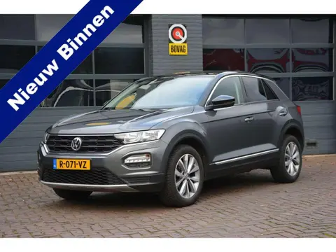 Annonce VOLKSWAGEN T-ROC Essence 2018 d'occasion 