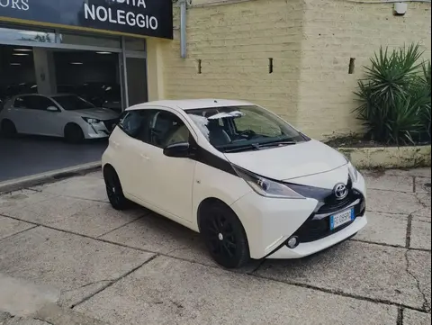 Annonce TOYOTA AYGO Essence 2016 d'occasion 