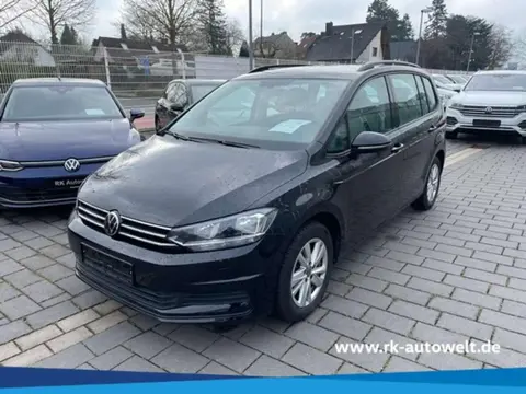 Used VOLKSWAGEN TOURAN Petrol 2022 Ad 