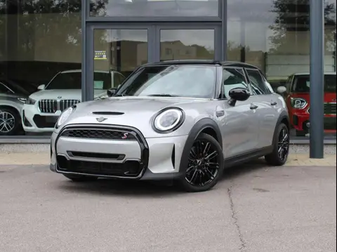 Annonce MINI COOPER Essence 2024 d'occasion 