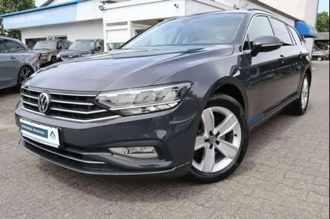 Used VOLKSWAGEN PASSAT Petrol 2020 Ad 