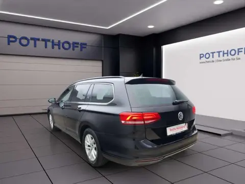 Used VOLKSWAGEN PASSAT Petrol 2018 Ad 