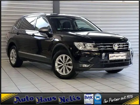 Used VOLKSWAGEN TIGUAN Petrol 2018 Ad 