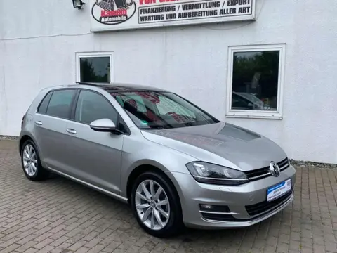 Used VOLKSWAGEN GOLF Petrol 2017 Ad 