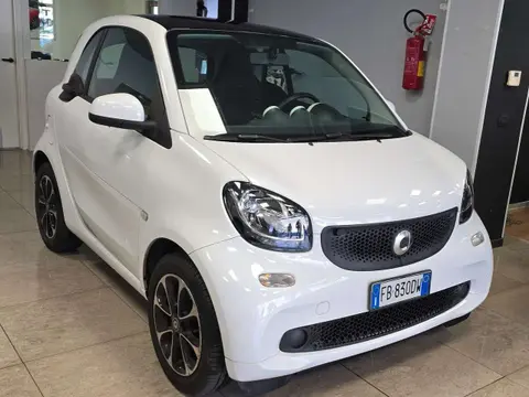 Annonce SMART FORTWO Essence 2015 d'occasion 