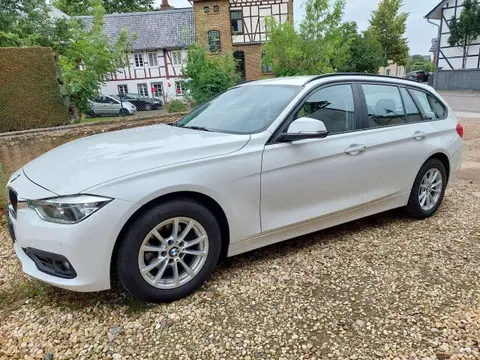 Used BMW SERIE 3 Petrol 2018 Ad 