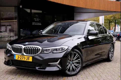 Used BMW SERIE 3 Petrol 2019 Ad 