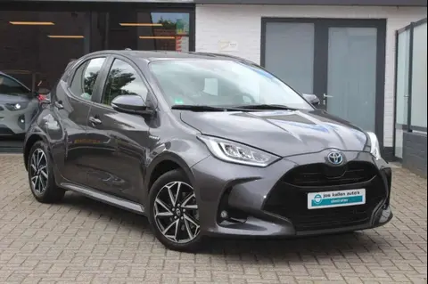 Used TOYOTA YARIS Hybrid 2020 Ad 