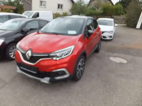 Used RENAULT CAPTUR Petrol 2019 Ad 