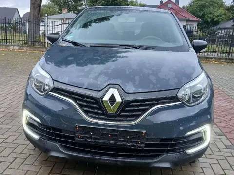 Used RENAULT CAPTUR Petrol 2019 Ad 