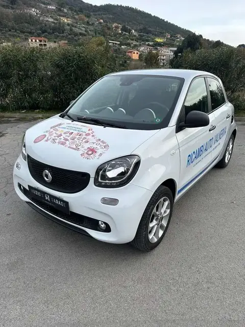 Annonce SMART FORFOUR Essence 2017 d'occasion 