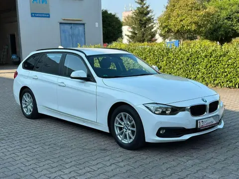 Used BMW SERIE 3 Petrol 2015 Ad 