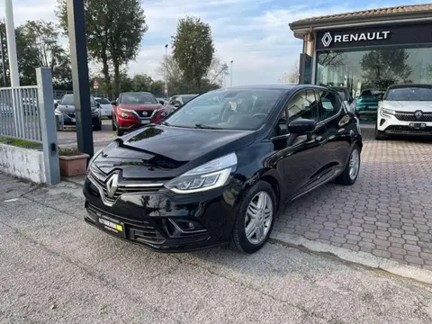 Used RENAULT CLIO Diesel 2018 Ad 