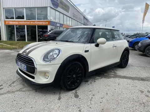 Used MINI ONE Petrol 2017 Ad 