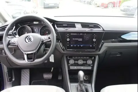 Used VOLKSWAGEN TOURAN Diesel 2022 Ad 