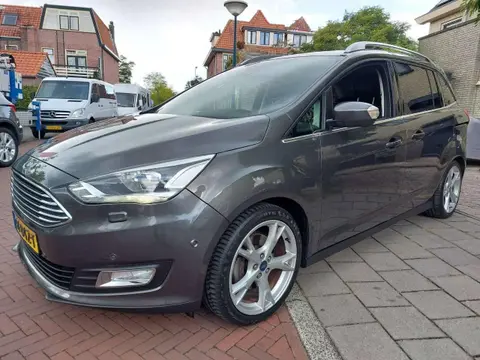 Used FORD GRAND C-MAX Petrol 2015 Ad 