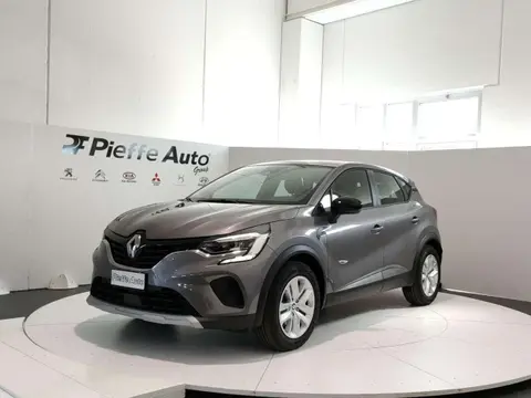 Used RENAULT CAPTUR Hybrid 2024 Ad 