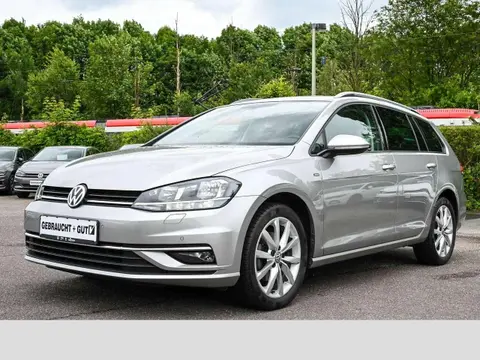 Used VOLKSWAGEN GOLF Petrol 2018 Ad 