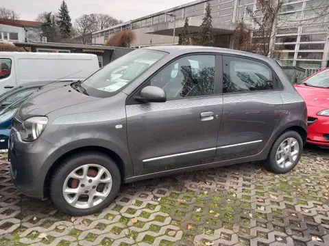 Used RENAULT TWINGO Petrol 2017 Ad 