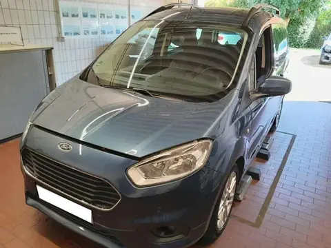 Used FORD TOURNEO Petrol 2019 Ad 