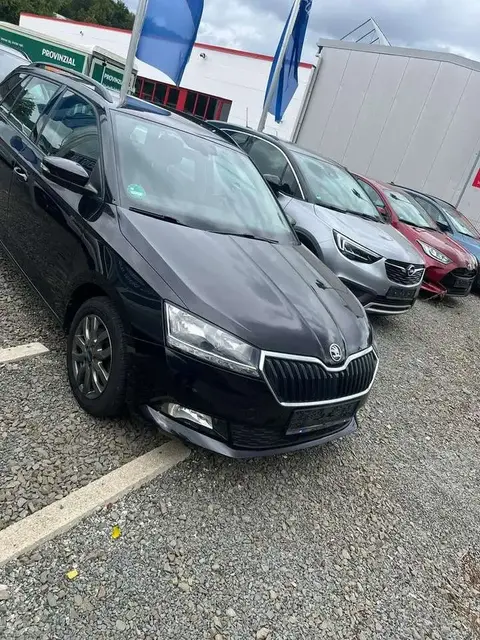 Used SKODA FABIA Petrol 2018 Ad 