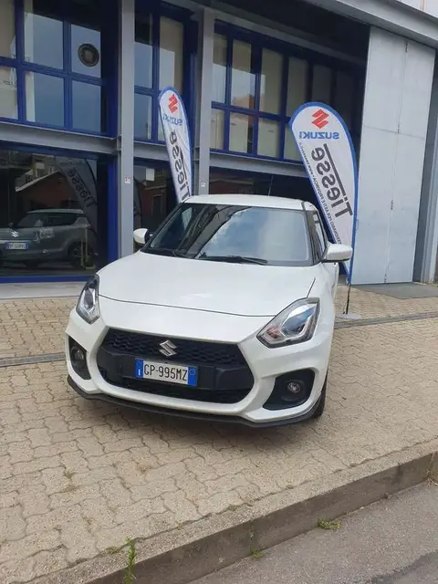 Used SUZUKI SWIFT Hybrid 2023 Ad 