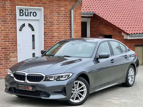 Used BMW SERIE 3 Petrol 2019 Ad 