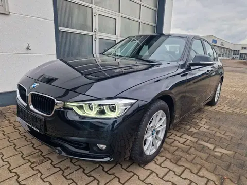 Used BMW SERIE 3 Petrol 2018 Ad 