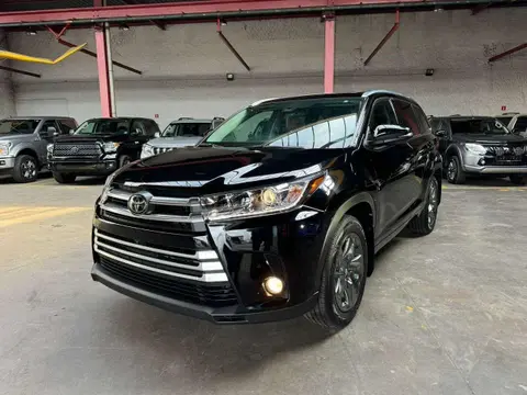 Annonce TOYOTA HIGHLANDER Essence 2018 d'occasion 