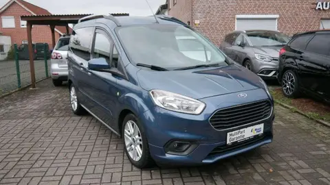 Used FORD TOURNEO Petrol 2019 Ad 