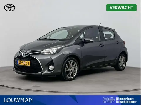 Used TOYOTA YARIS Hybrid 2016 Ad 