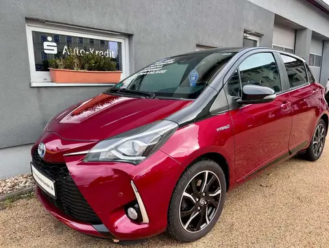 Used TOYOTA YARIS Hybrid 2018 Ad 