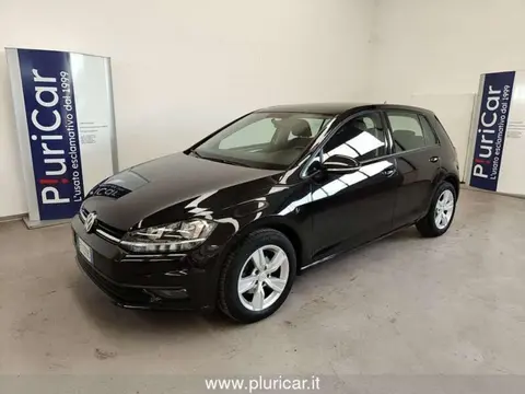 Used VOLKSWAGEN GOLF Petrol 2018 Ad 