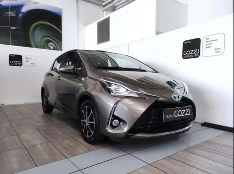 Used TOYOTA YARIS Hybrid 2018 Ad 