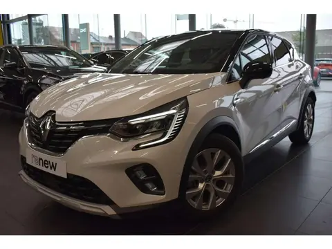 Used RENAULT CAPTUR Hybrid 2021 Ad 