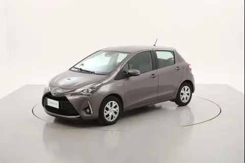 Used TOYOTA YARIS Hybrid 2019 Ad 