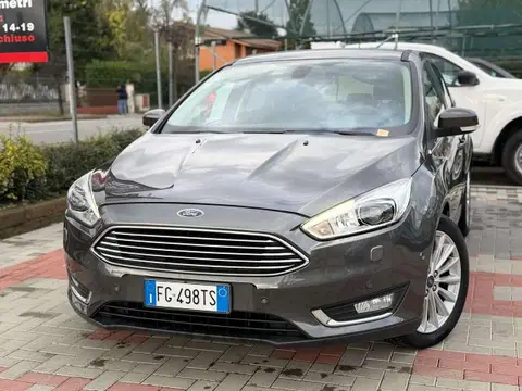 Annonce FORD FOCUS Essence 2017 d'occasion 