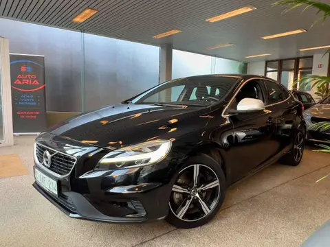 Annonce VOLVO V40 Essence 2019 d'occasion 