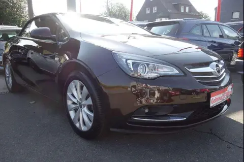 Used OPEL CASCADA Petrol 2017 Ad 