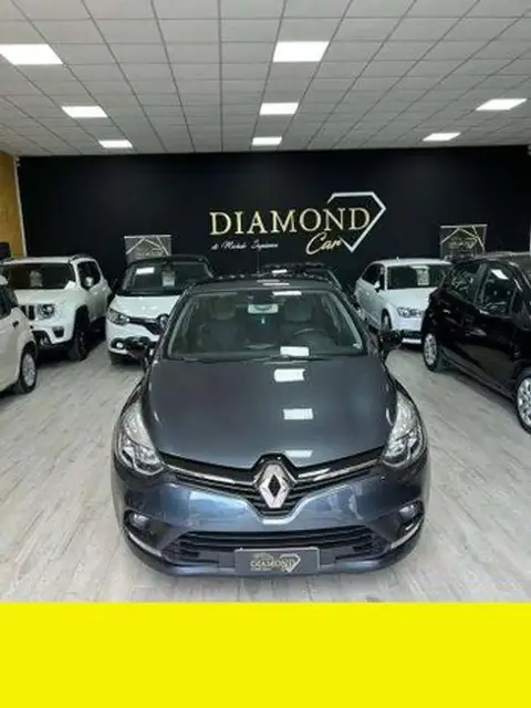 Used RENAULT CLIO Diesel 2018 Ad 