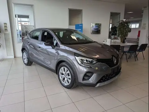 Used RENAULT CAPTUR Petrol 2021 Ad 