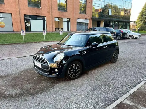 Used MINI ONE Petrol 2016 Ad 