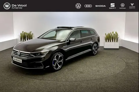 Used VOLKSWAGEN PASSAT Hybrid 2021 Ad 